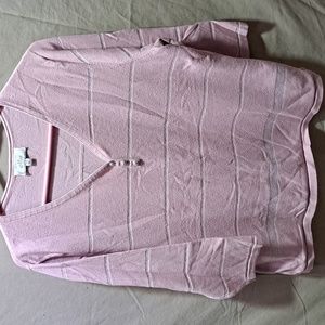 Woman's mid sleeve sweater